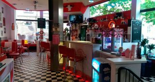 Caros Diner - Herrenstrasse 20 - 08523 Plauen